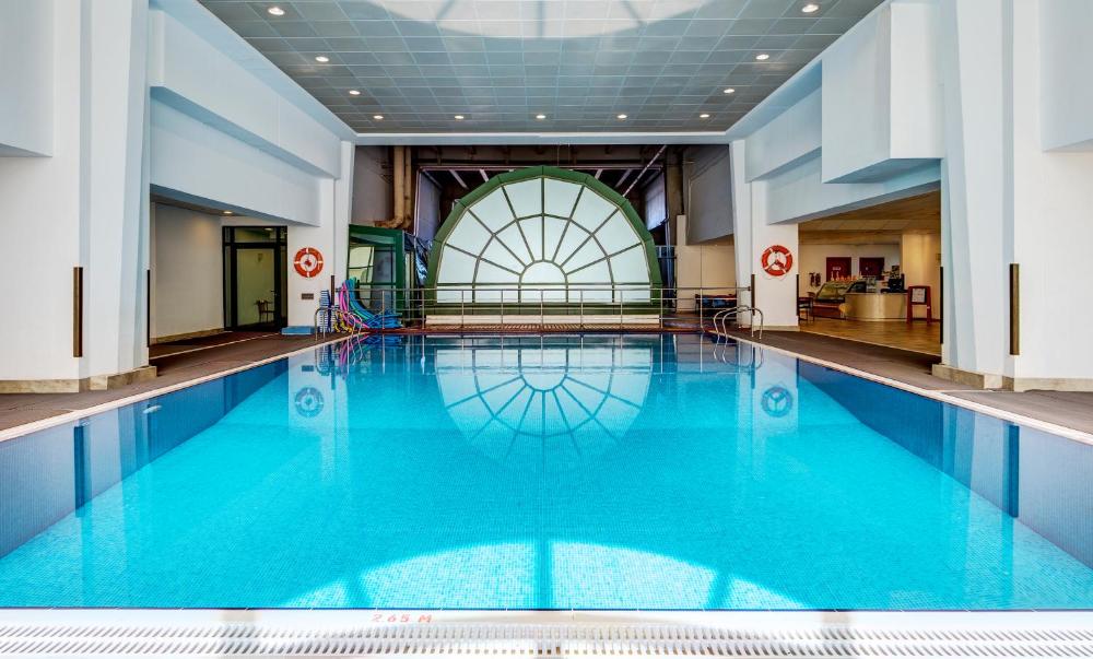 Golden Tulip Sharjah