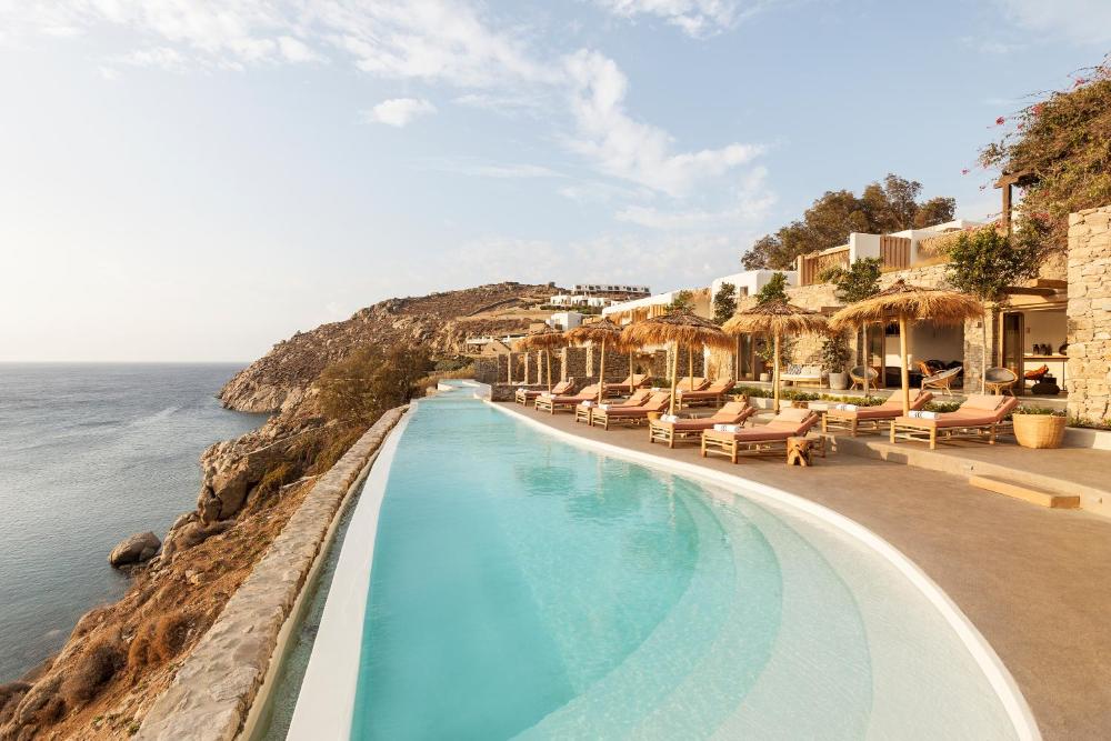 The Wild Hotel by Interni